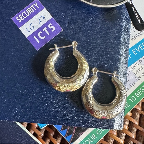 Designer Sterling Silver Floral Etched Polished Florentine Hollow Hoop Earrings - Picture 1 of 5